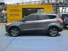 2015  Ford Escape - Image 4