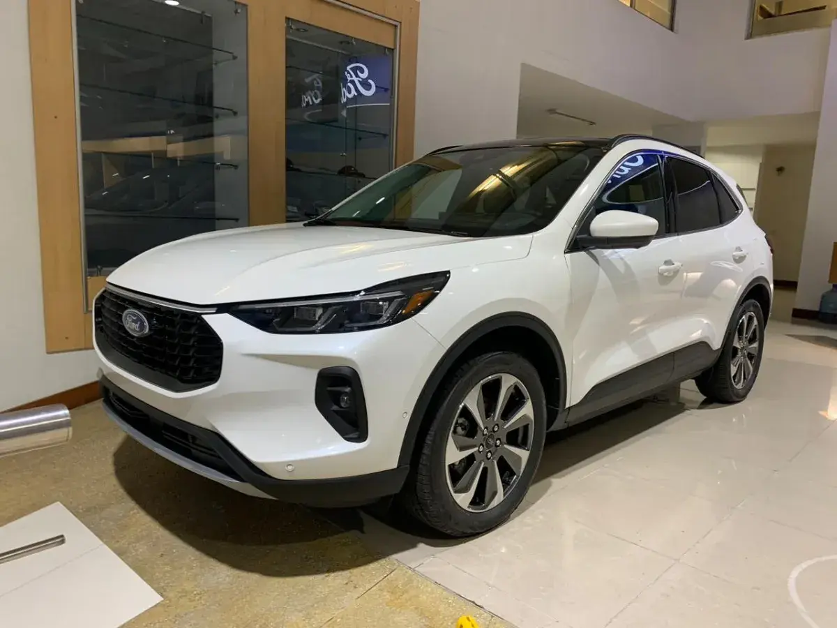 2024  Ford Escape