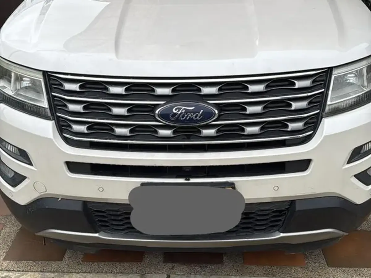 2017  Ford Explorer