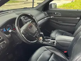 2017  Ford Explorer - Image 2