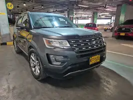 2017  Ford Explorer - Image 2