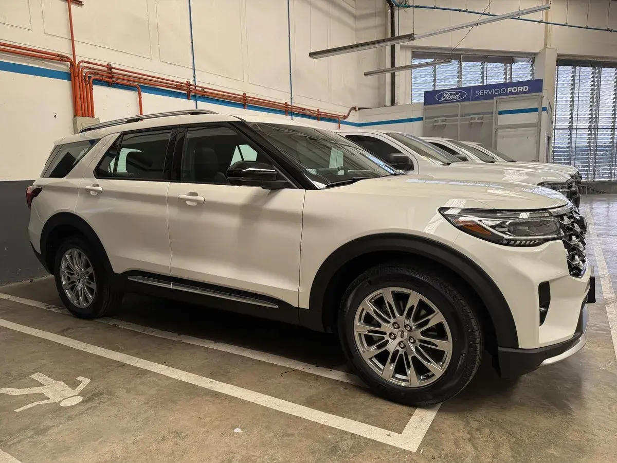 2025  Ford Explorer