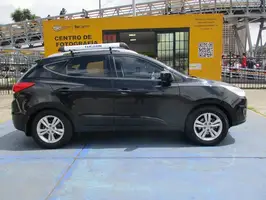 2012  Hyundai Tucson - Image 4