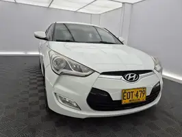 2017  Hyundai Veloster - Image 2