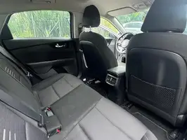 2020  Kia Cerato - Image 3