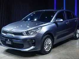 2020  Kia Rio - Image 2