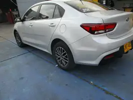 2021  Kia Rio - Image 5