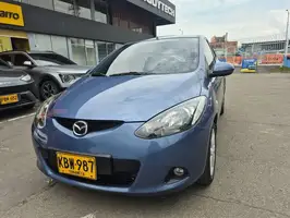 2010  Mazda 2 - Image 4