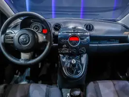 2011  Mazda 2 - Image 5