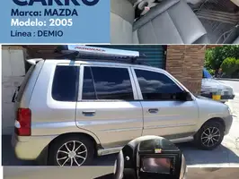 2005  Mazda Demio - Image 2