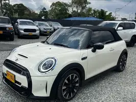 2022  Mini Cooper Unknown - Image 1