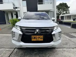 2021  Mitsubishi Unknown - Image 2