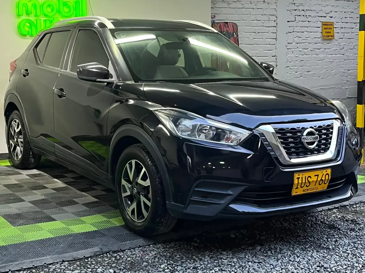 2017  Nissan Kicks