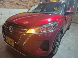 2022  Nissan Kicks - Image 2