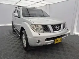 2007  Nissan Pathfinder - Image 2