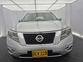 2015  Nissan Pathfinder - Image 4