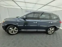 2015  Nissan Pathfinder - Image 5