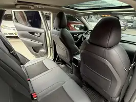 2022  Nissan Qashqai - Image 2