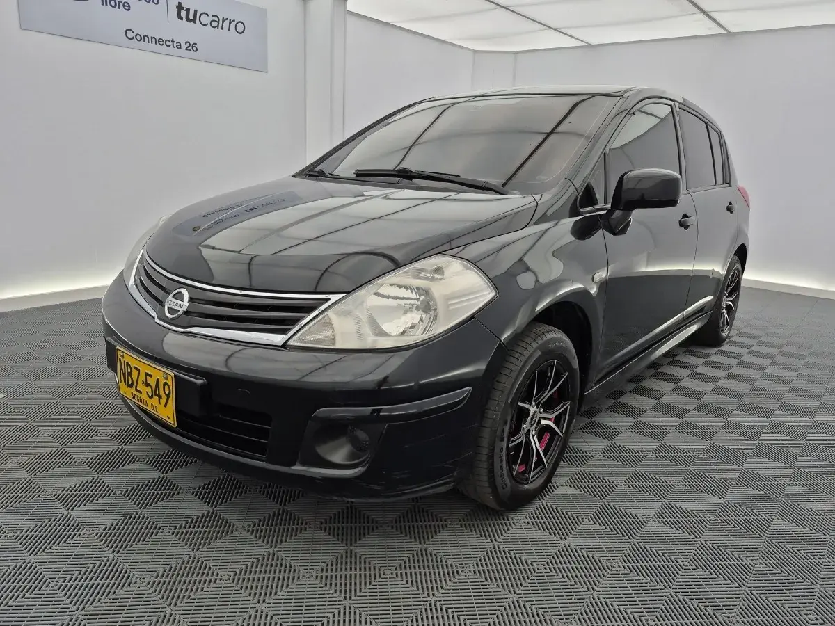 2013  Nissan Tiida