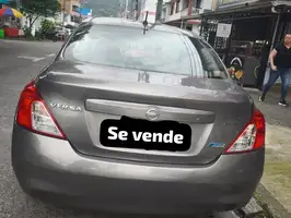 2013  Nissan Versa - Image 2