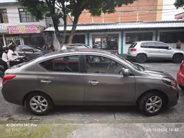 2013  Nissan Versa - Image 3