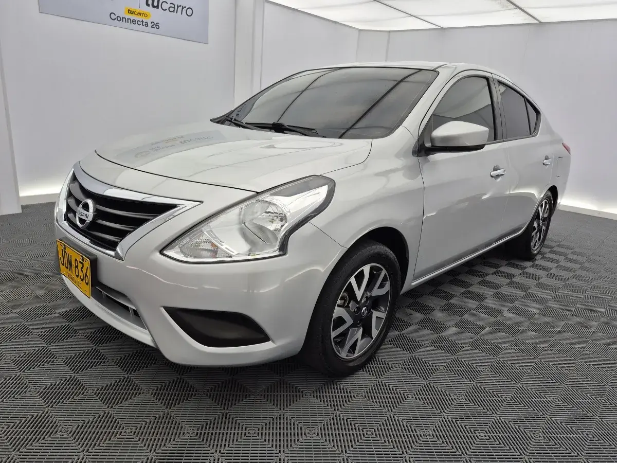 2017  Nissan Versa