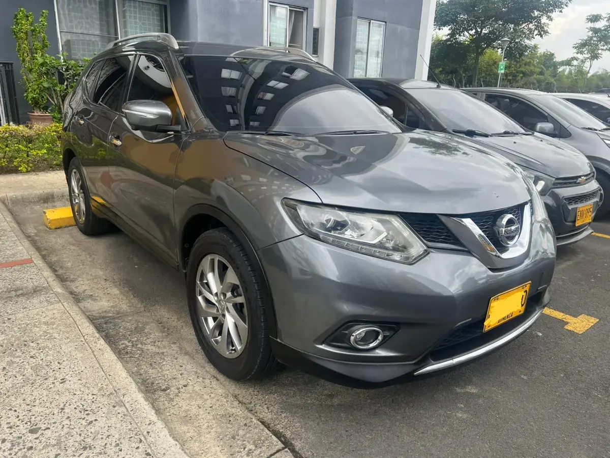 2018  Nissan X