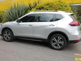 2020  Nissan X - Image 3