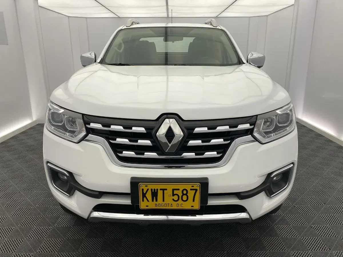 2022  Renault Alaskan