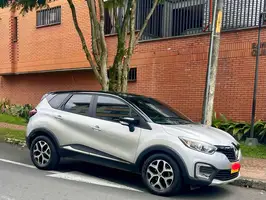 2021  Renault Captur - Image 2