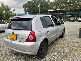 2010  Renault Clio - Image 5