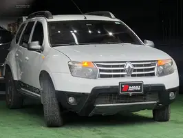 2016  Renault Duster - Image 2