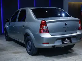 2015  Renault Logan - Image 3
