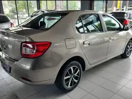 2018  Renault Logan - Image 3