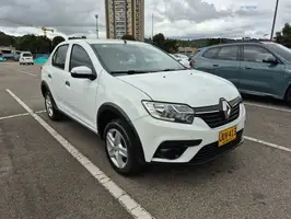 2022  Renault Logan - Image 1