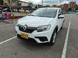 2022  Renault Logan - Image 4