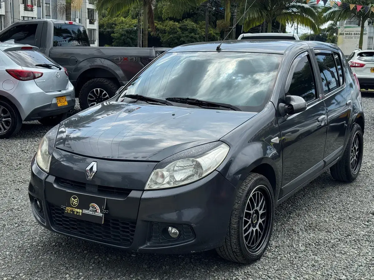 2014  Renault Sandero