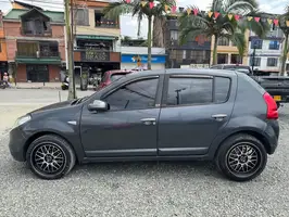 2014  Renault Sandero - Image 5