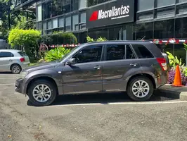 2014  Suzuki Grand - Image 5