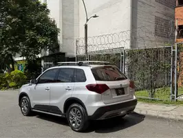 2024  Suzuki Vitara - Image 3