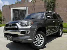 2017  Toyota 4Runner - Image 2