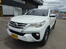 2020  Toyota Fortuner - Image 4