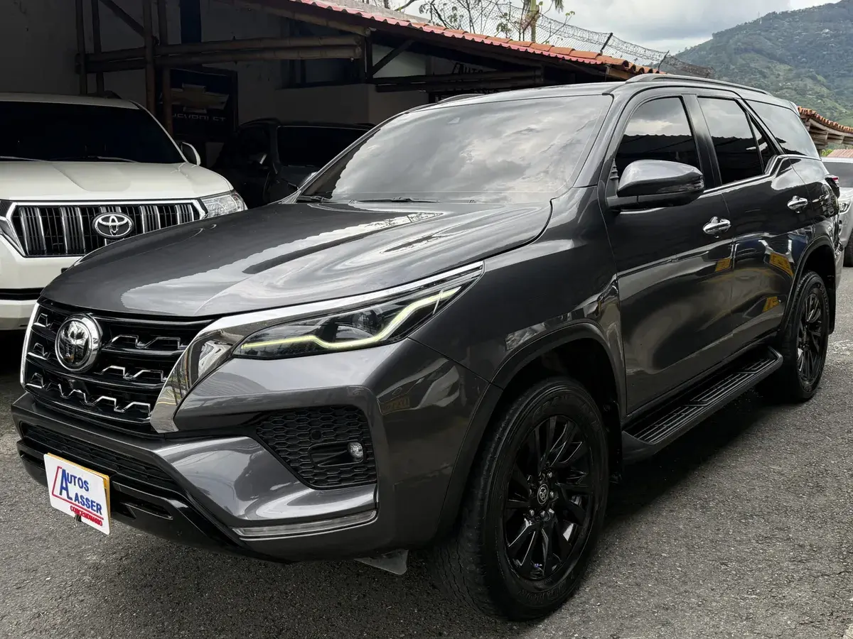 2022  Toyota Fortuner