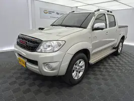 2011  Toyota Hilux - Image 5