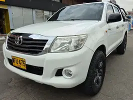 2014  Toyota Hilux - Image 2
