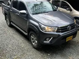 2018  Toyota Hilux - Image 3