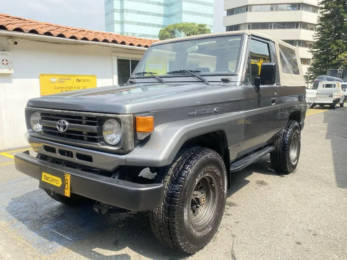 1999  Toyota Land