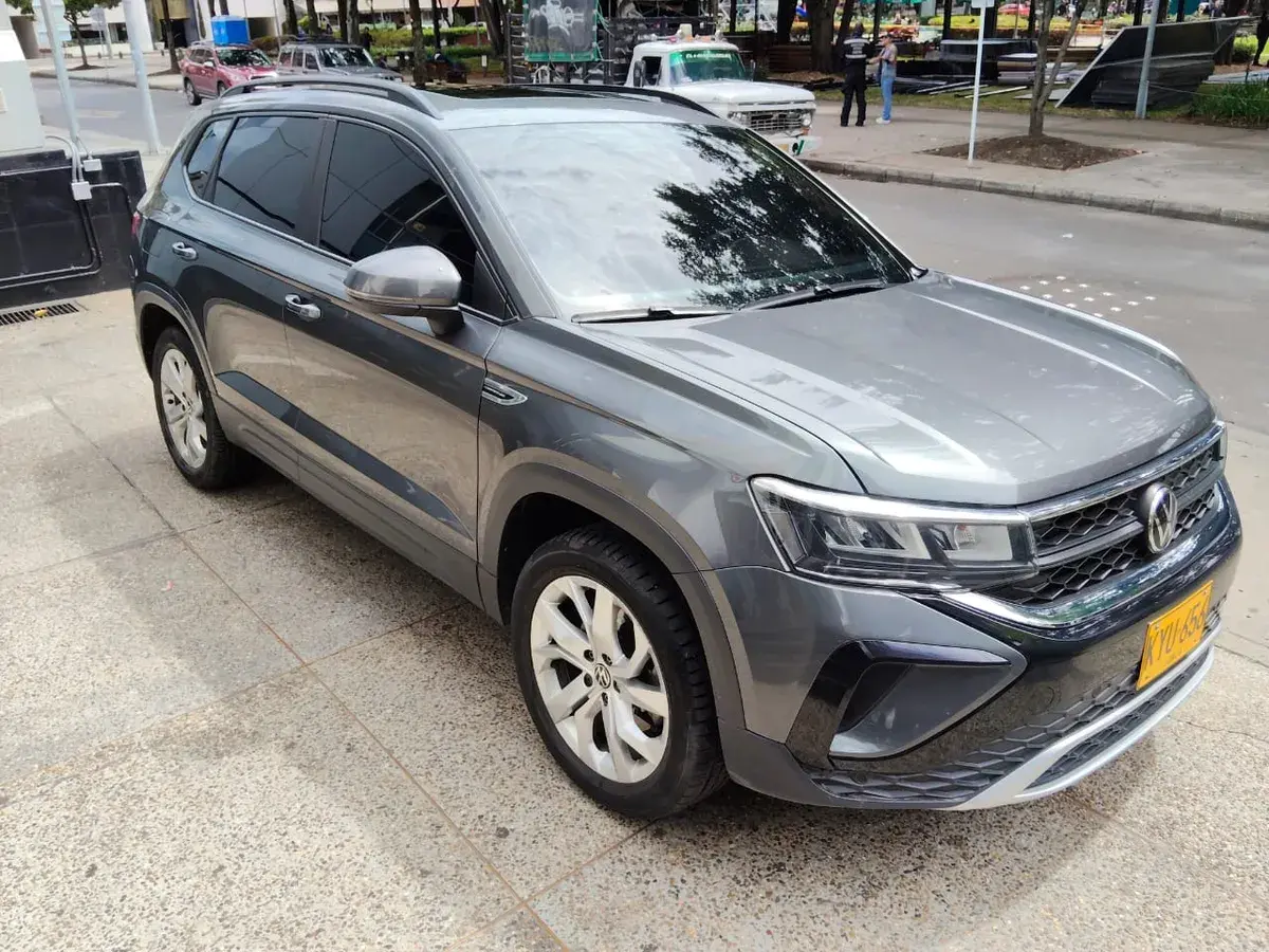 2022  Volkswagen Taos