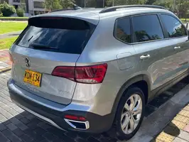 2022  Volkswagen Taos - Image 4