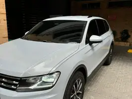 2018  Volkswagen Tiguan - Image 1